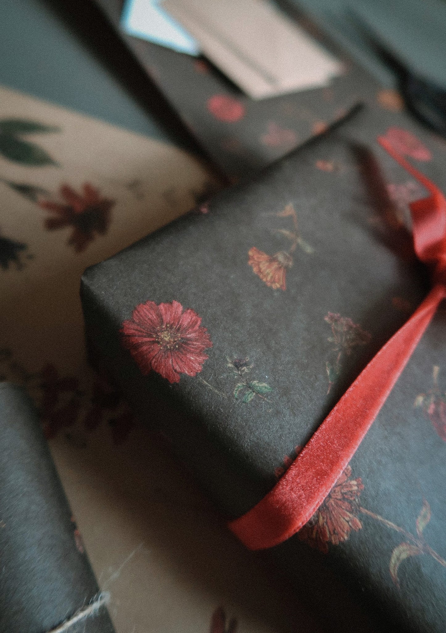 Florals on dark green wrapping paper, Gift Wrap, gift wrapping paper, Gift Warp, Wrapping paper, gift paper, floral wrapping paper, recycled