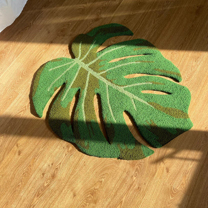 Handmade Monstera Leaf Tufted Rug: Tropical Plant Decor