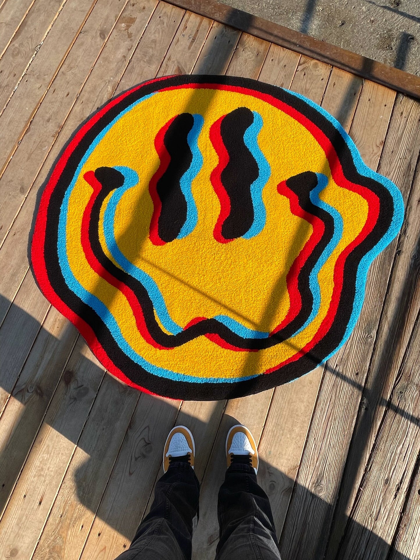 Abstract Smile Rug: Trippy Living Room Decor Carpet