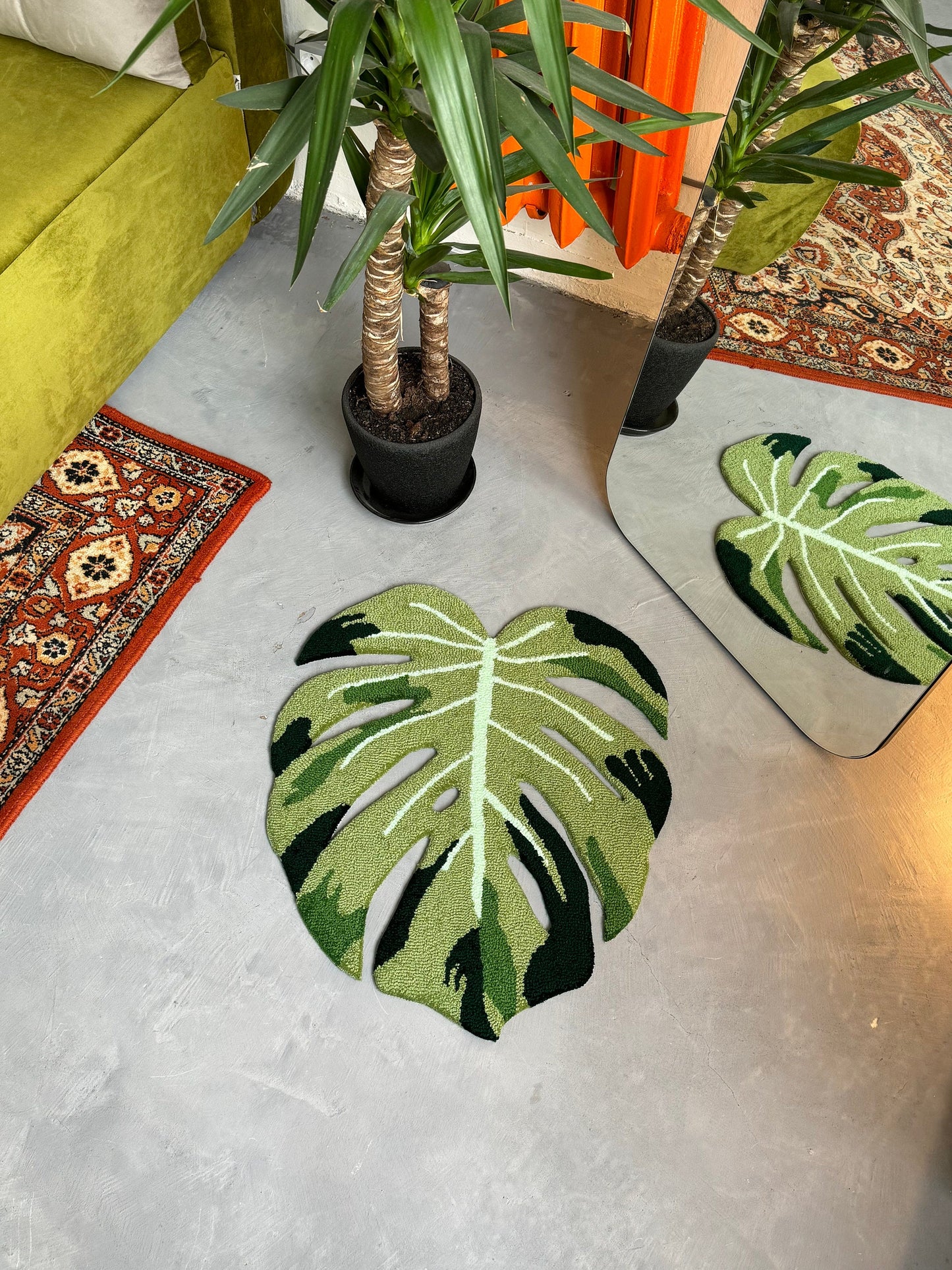 Monstera leaf rug, Modern Rug, Plant Rug, Bedroom Rug, Cute Non-Slip Rug, Living room floor mat, Custom Tufted Rug
