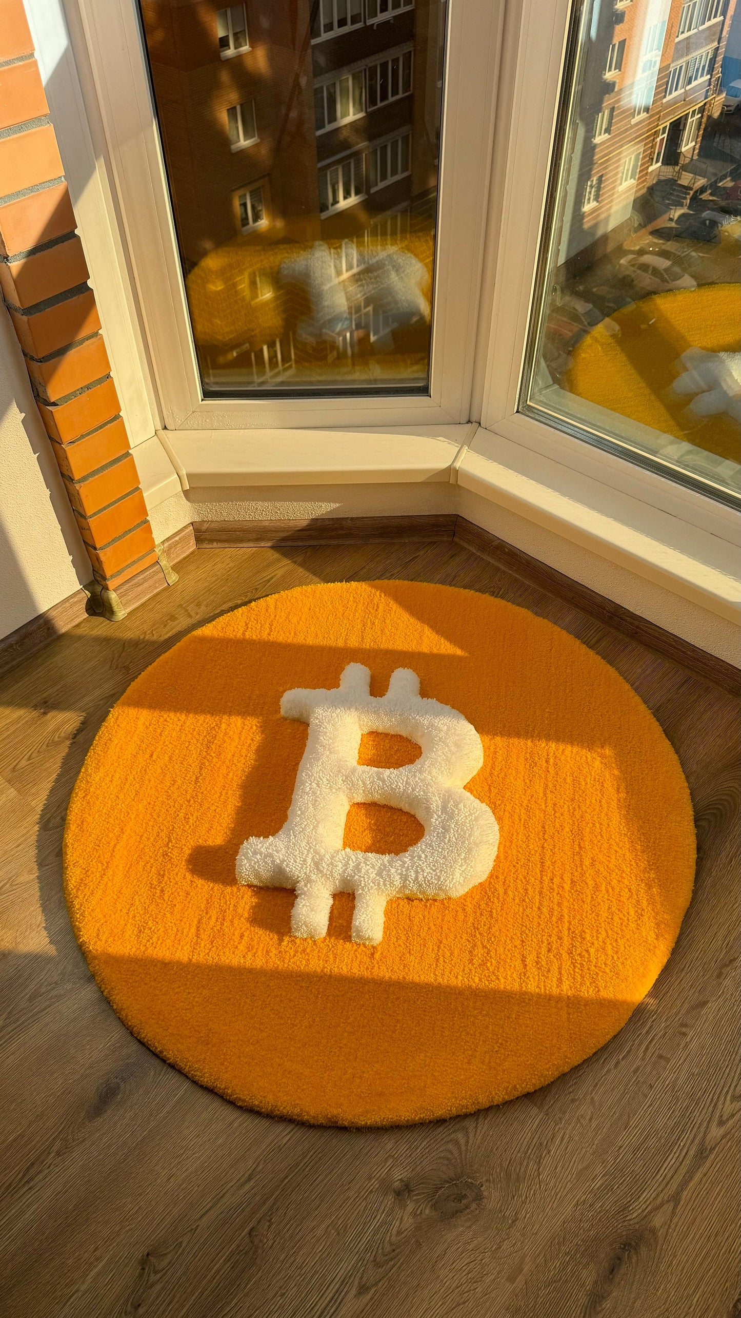 Bitcoin Rug – Puffy Tufted Crypto Rug, Handmade Bitcoin Logo Carpet, Custom Round Orange Rug for Crypto Traders, Modern Tech Decor
