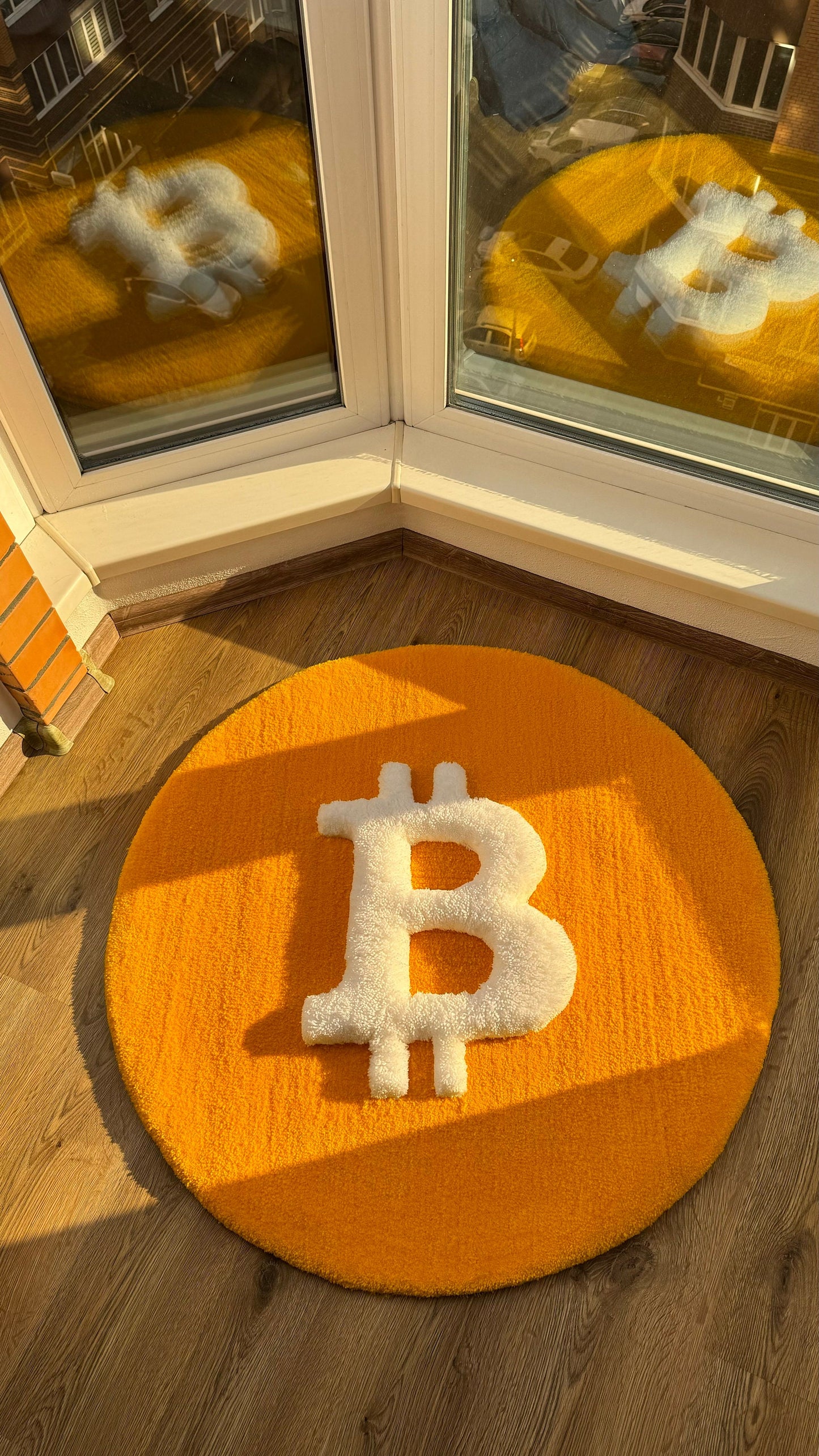 Bitcoin Rug – Puffy Tufted Crypto Rug, Handmade Bitcoin Logo Carpet, Custom Round Orange Rug for Crypto Traders, Modern Tech Decor