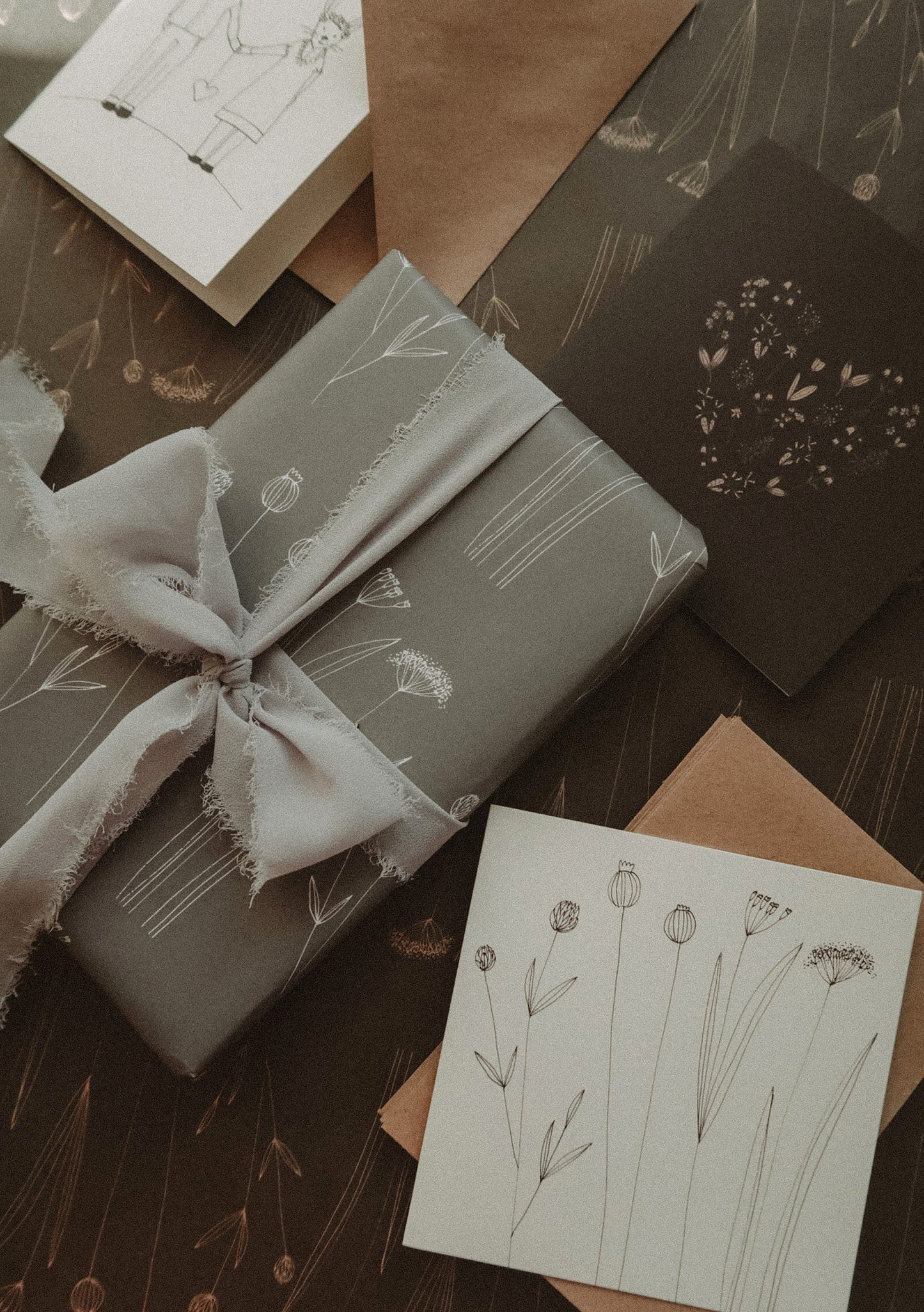 Graphical Wrapping paper,Gift Wrap, Rustic Wrapping, Floral Gift Warp, Wrapping paper, gift paper, floral wrapping paper, natural paper