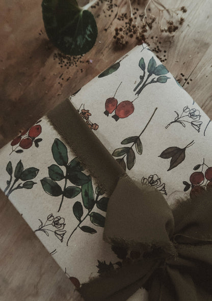 Berries and plants Wrapping paper, Gift Wrap, Wrapping, Floral Gift Warp, Wrapping paper, gift paper, floral wrapping paper, recycled paper