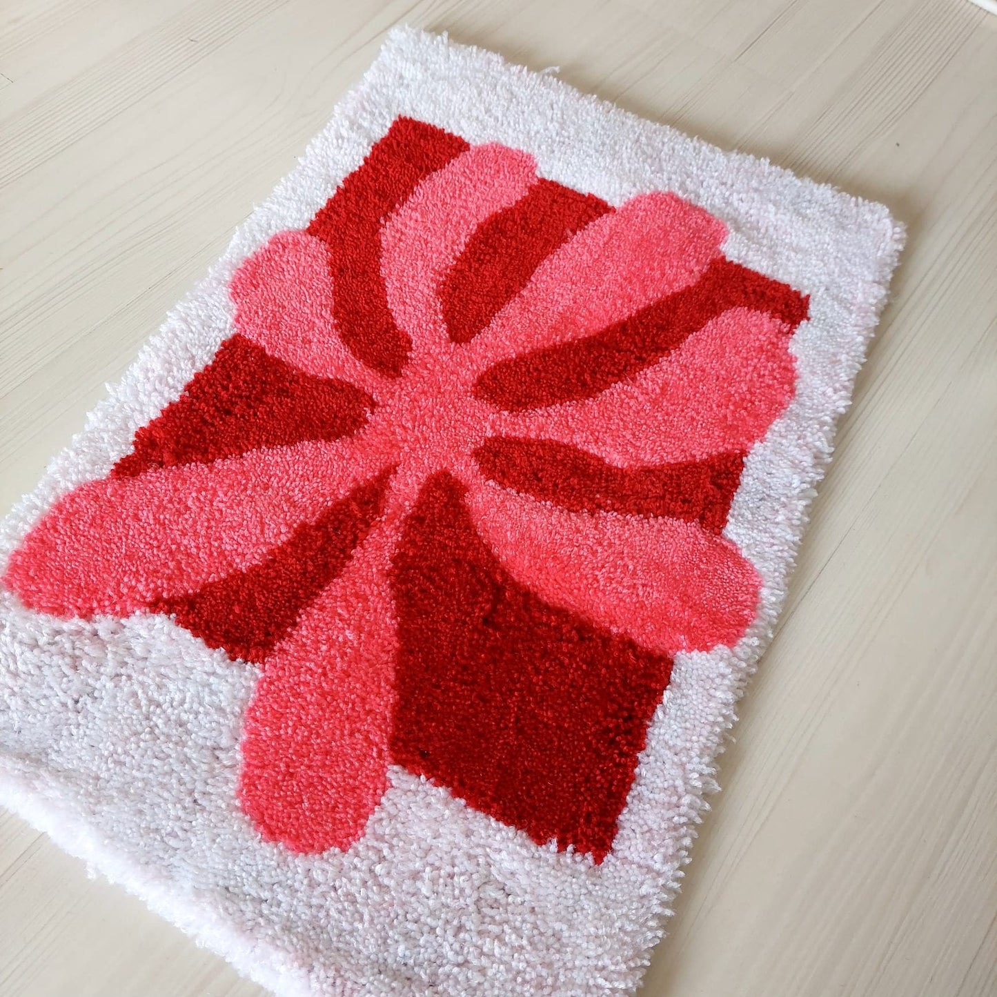 Flower Rug,Tufted Rug,Handmade Rug,Boho Rug,Bohemian Decor,Soft Tufted,Custom Fluffy Gift,Area Rug,Bedroom Rug,Custom Rug, Custom Gift