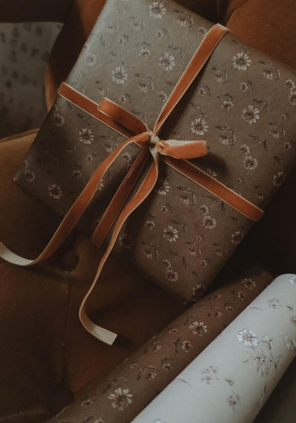 Daisies kraft wrapping paper, Gift Wrap, gift wrapping paper, Wrapping paper, gift paper, floral wrapping paper, recycled gift paper