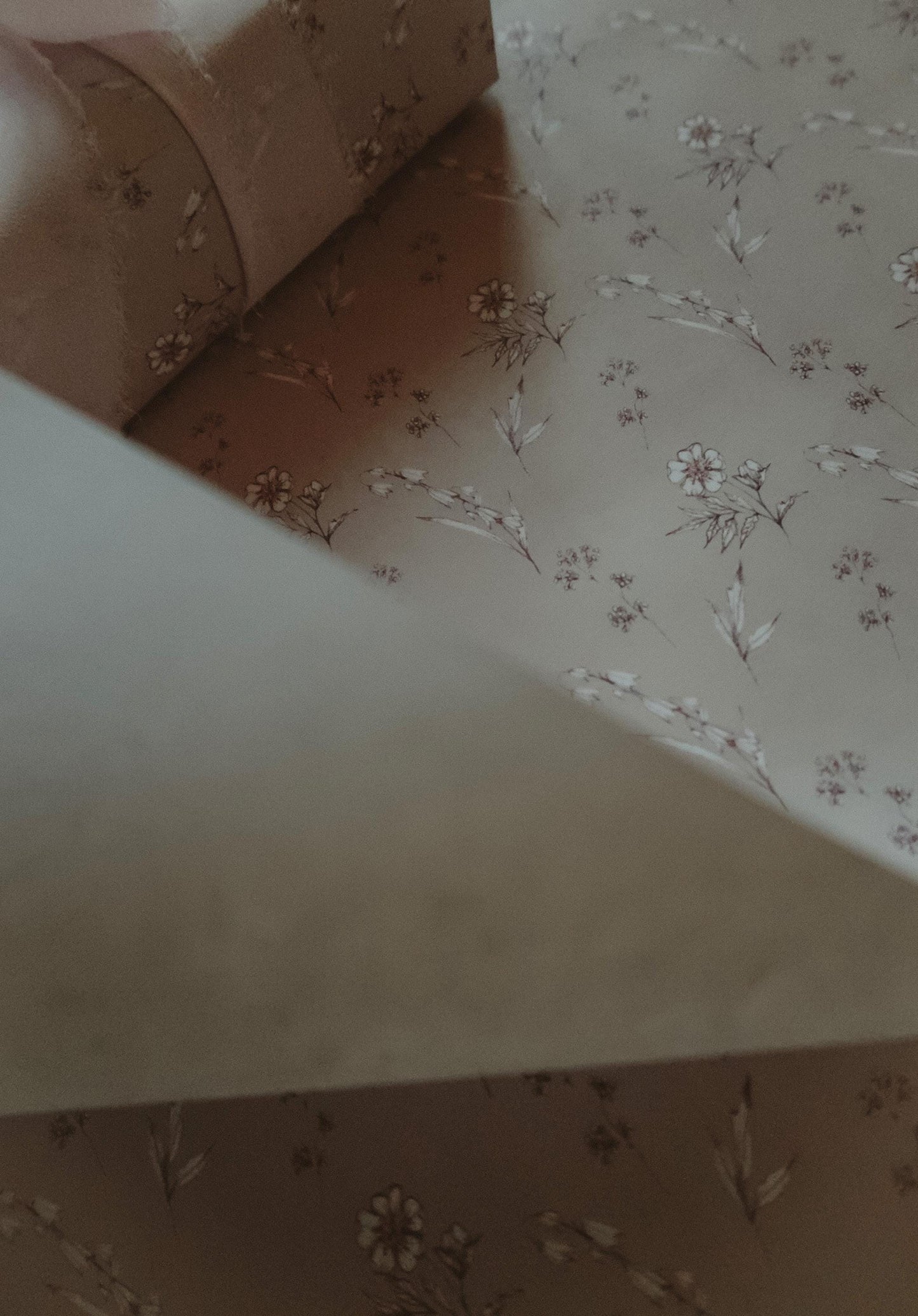 White flowers wrapping paper, Gift Wrap, gift wrapping paper, Gift Warp, Wrapping paper, gift paper, floral wrapping paper, flowers