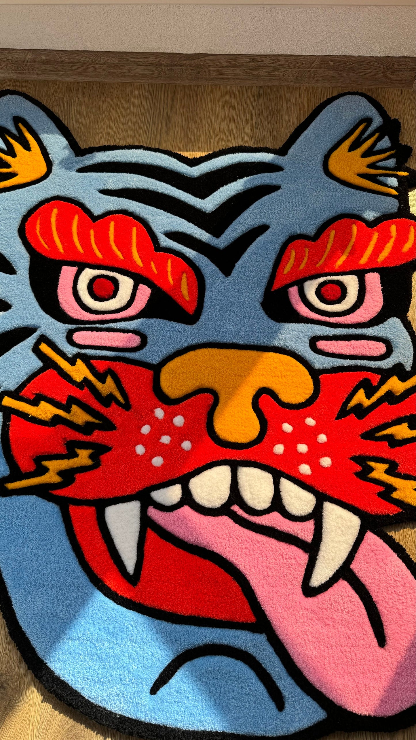 Tiger Head Rug – Custom Handmade Tufted Rug, Bold Traditional Asian Tiger Face Carpet, Cool Animal Decor for Art Room or Studio