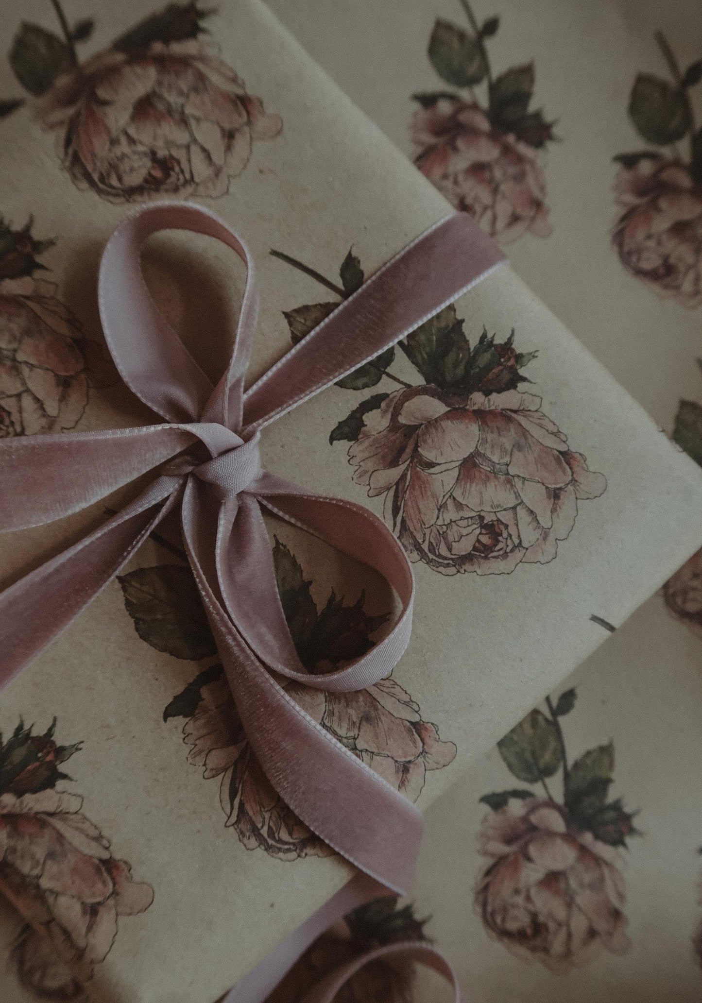 Vintage rose Wrapping paper, Gift Wrap, Wrapping, Rose Gift Warp, Wrapping paper, gift paper, floral wrapping paper, rose recycled wrappaper