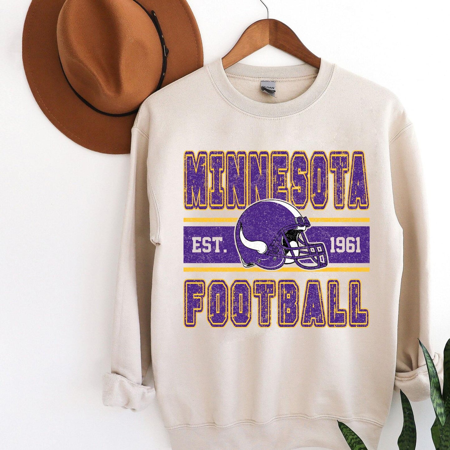 Vintage Minnesota Football Shirt, Purple and Gold Shirt, Minnesota Football Sweatshirt, Style Minnesota Football shirt, Sunday Football