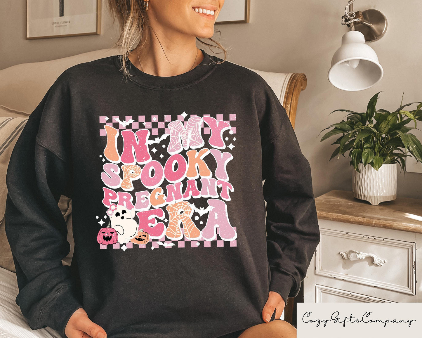 In My Pregnant Era hoodies Pregnancy Announcement Shirt Vintage Mom Sweatshirt Mom Era Shirt Mama Concert Shirt New Mom Shirt