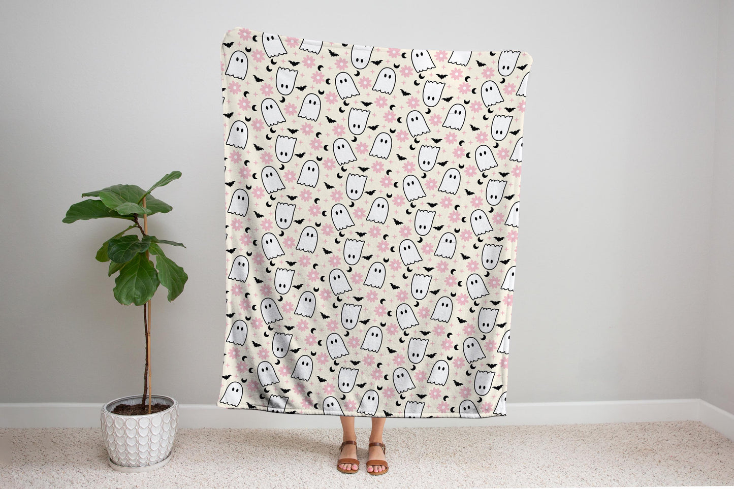 Soft Halloween Ghost Blanket, Halloween Home Decor or Gifts, Cute Spooky Soft Blanket, Cozy Fall Decor, Pink Ghost Throw, Hallowen Gift