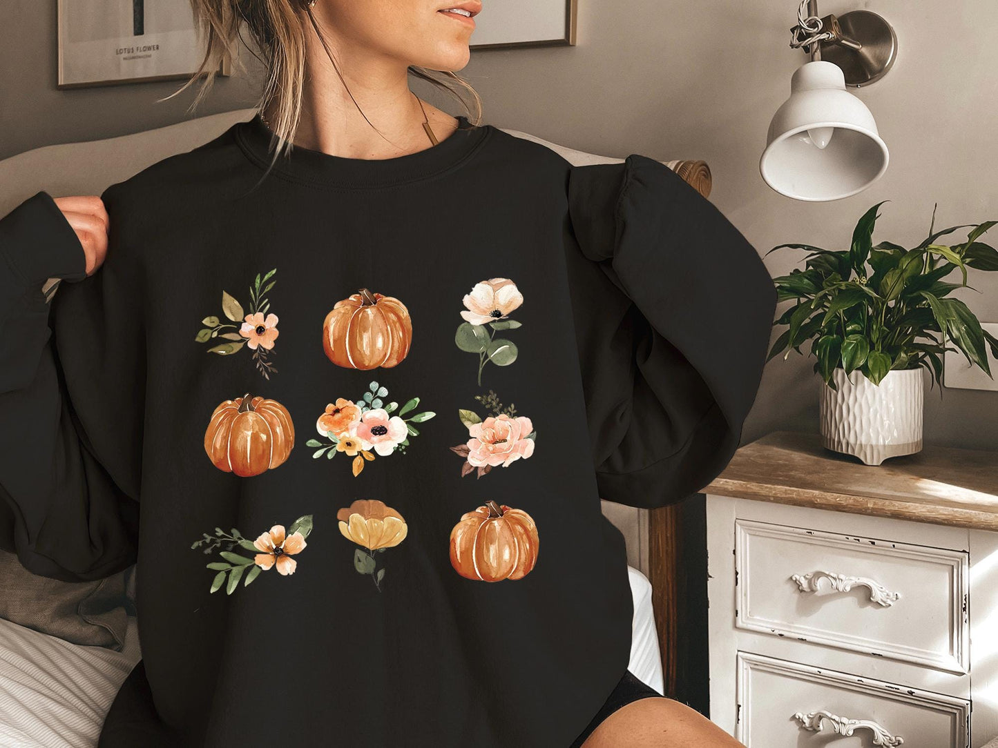 Fall Style Sweatshirt And T-shirt, Vintage Cartoon Shirs, Spooky Season, Halloween Gift For Her, Cartoon lover, Pumpkin
