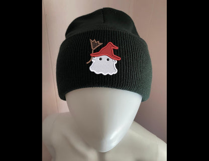 Embroidered GHOST Beanie, Cute Witch Ghost w Broomstick, Cozy Winter Hat, Garden Beanie, Gift for Halloween, Spooky Kid-Friendly Winter Wear