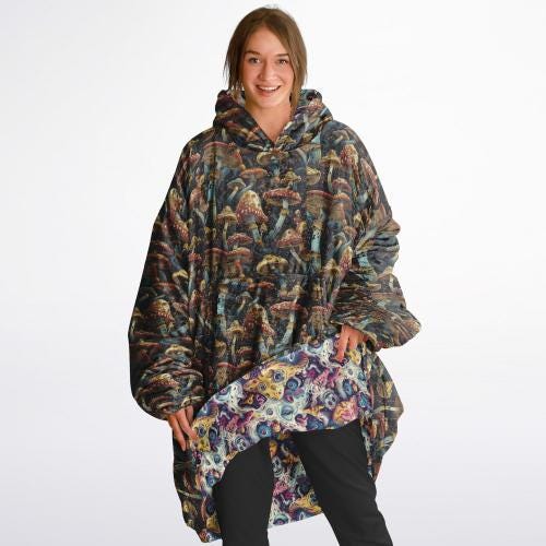 Psychedelic Trippy  Magic Mushrooms Reversible Snug Hoodie, Pullover Hood Blanket Sleeves, Lounge Wear, Novelty Birthday Christmas Gifts