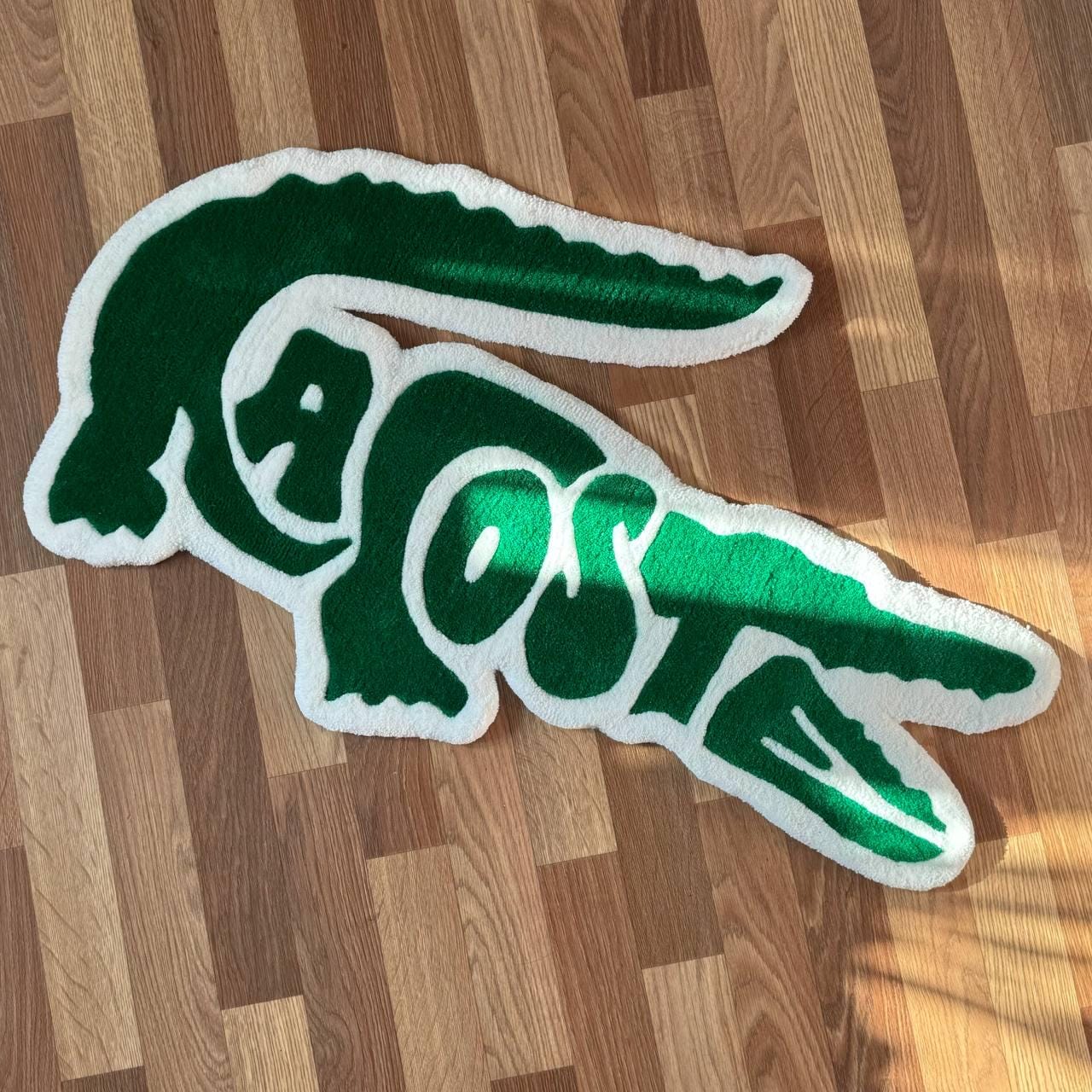 Custom tufted rugs.Custom alligator rug your design.Rugs for bedroom aesthetic.cool rug.Tufted rug.Hypebeast rug.Graphicr rugs crocodile rug