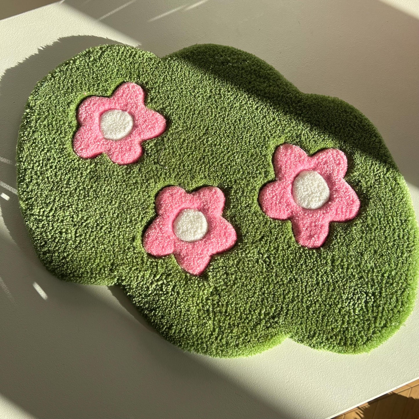 Cute Tufted Keyboard Rug With Flowers and Grass – Lovely Gift Idea for a Sister, Daughter, Girlfriend or Bride