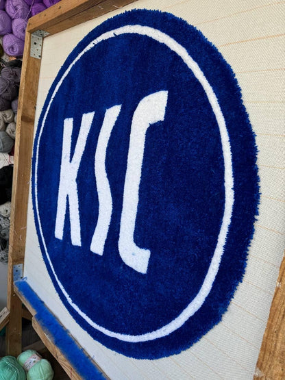 Custom rug.Hand Tufted rugs.Designer rug.Handmade rug.Rugs for bedroom aesthetic.Rug making.Area rug.Anime rug.Hypebeast rug.CD rug.y2k rug