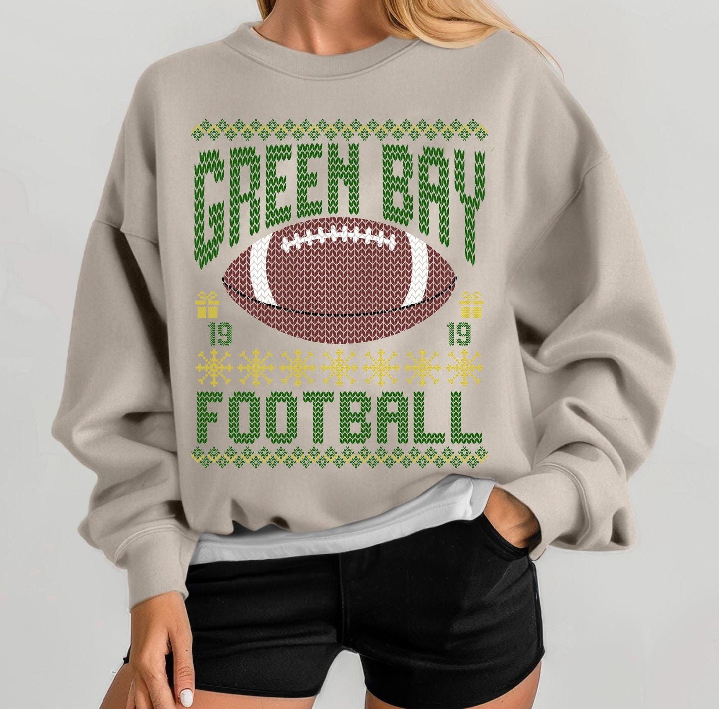 Green Bay Football Christmas Sweatshirt, Green Bay Shirt Retro Style 90s Unisex Crewneck, Graphic Tee Gift For Football Fan Sport, Xmas Gift