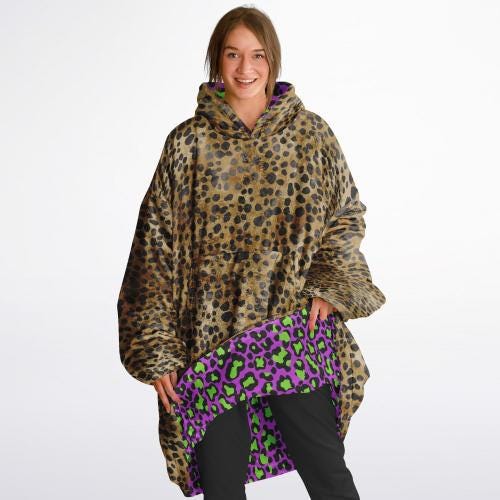 Neon Purple Leopard Print Unisex Reversible Snug Hoodie, Psychedelic Vivid Colors Pullover Hooded Blanket with Sleeves,All Over Print Hoodie