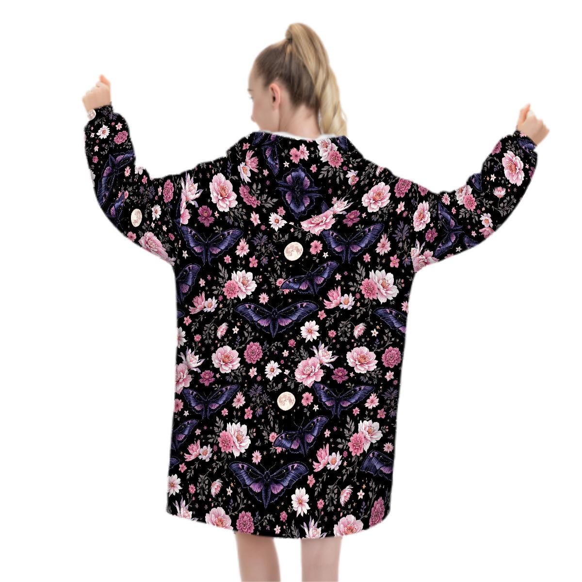 Purple Moth Floral Blanket Hoodie, Pink Boho Witchy Black Hooded Jumper, Gothic Floral Cute Winter Fall Accessory