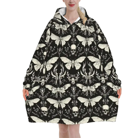 Gothic Skull Moth Blanket Hoodie, Black Witchy Black Wildflower Hooded Jumper, Long Sleeve Fashion Loungewear for Women