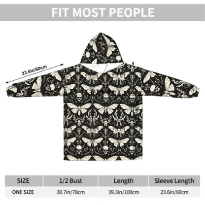 Gothic Skull Moth Blanket Hoodie, Black Witchy Black Wildflower Hooded Jumper, Long Sleeve Fashion Loungewear for Women