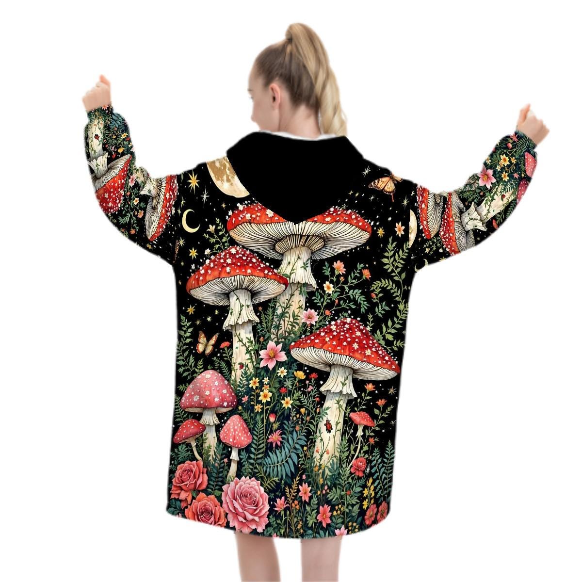 Mushroom Wildflower Art Blanket Hoodie, Mystical Fantasy Witchy Black Wildflower Hooded Jumper, Hippie Boho Long Sleeve Fashion Loungewear