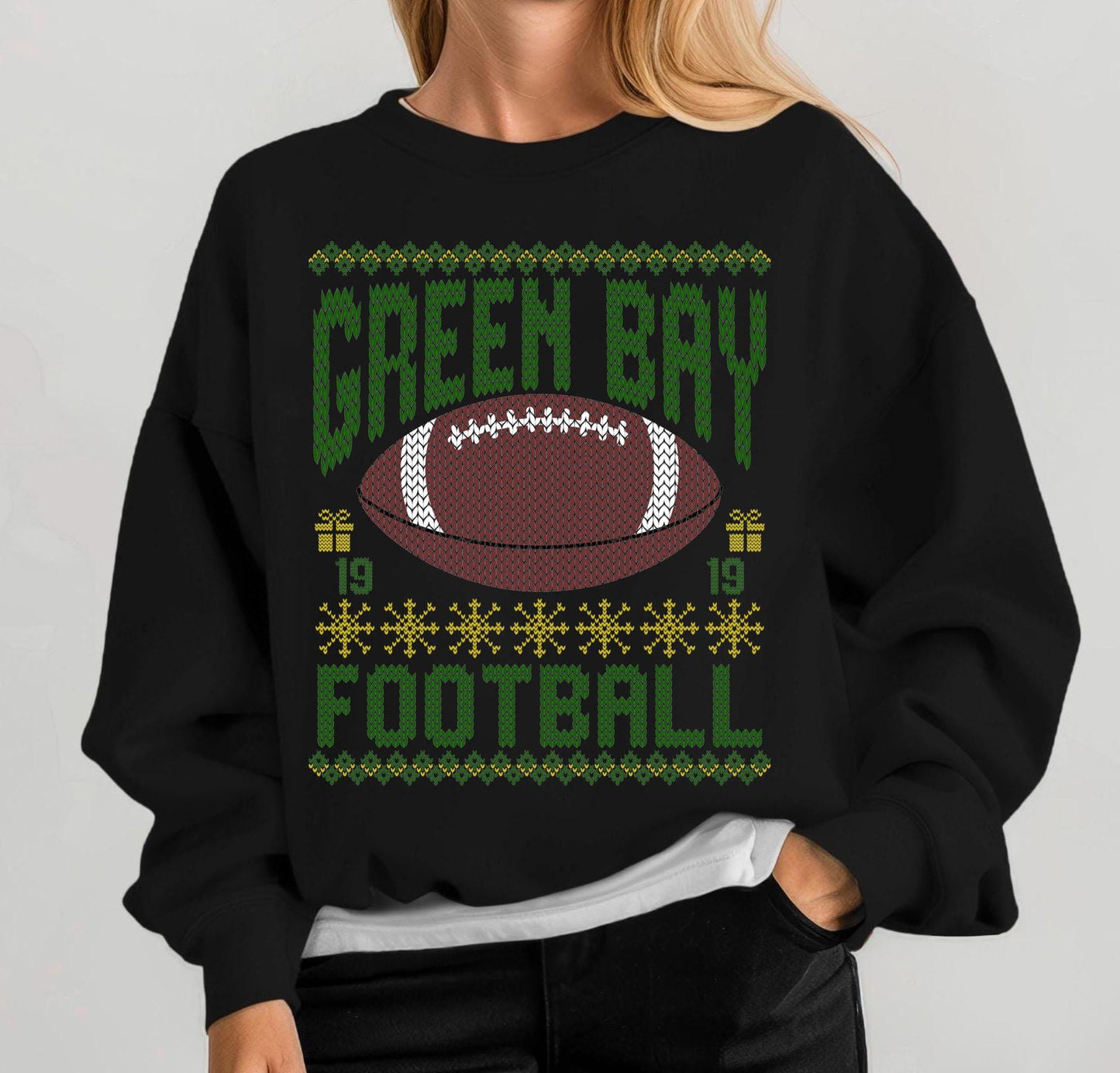 Green Bay Football Christmas Sweatshirt, Green Bay Shirt Retro Style 90s Unisex Crewneck, Graphic Tee Gift For Football Fan Sport, Xmas Gift