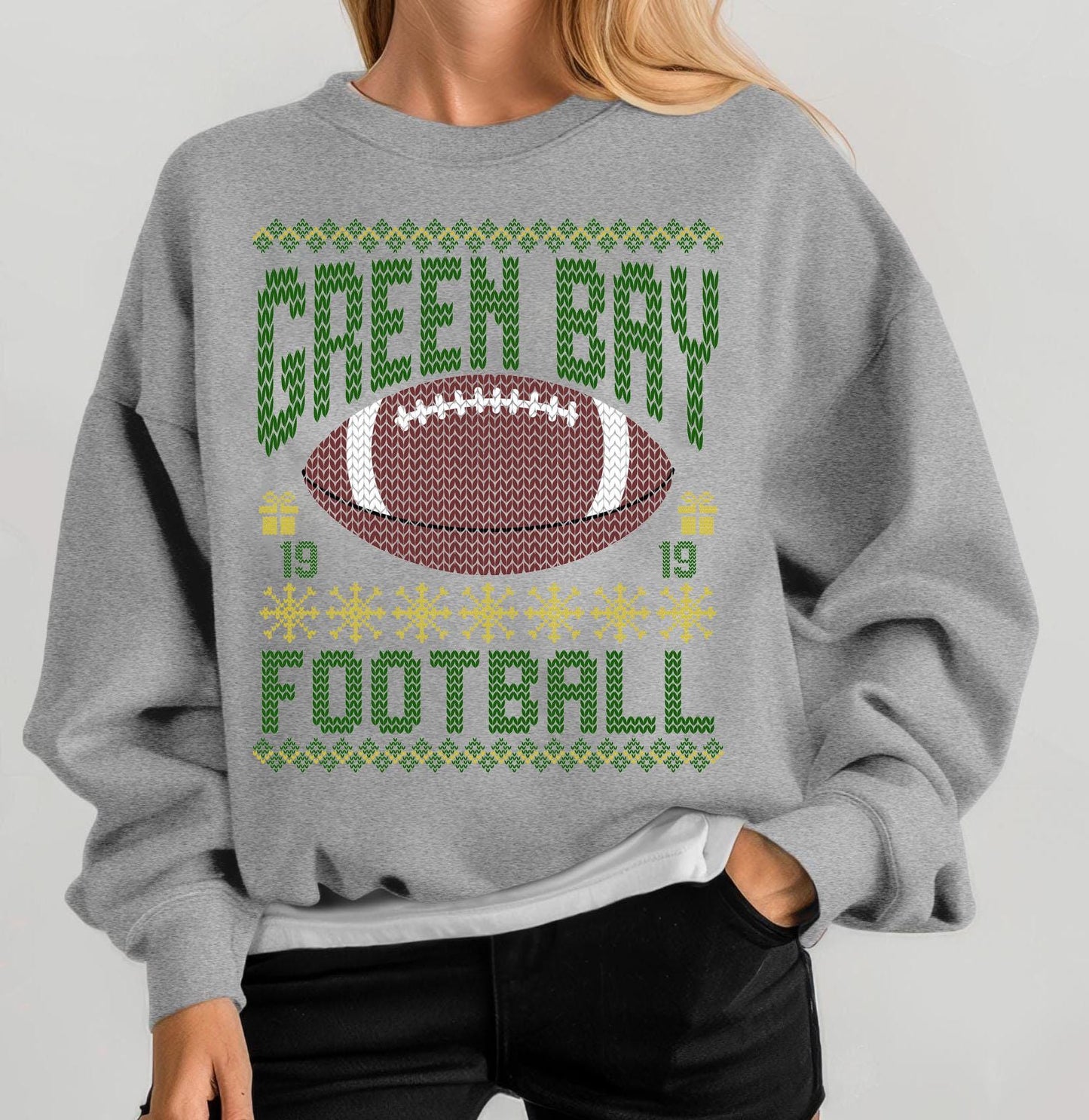 Green Bay Football Christmas Sweatshirt, Green Bay Shirt Retro Style 90s Unisex Crewneck, Graphic Tee Gift For Football Fan Sport, Xmas Gift