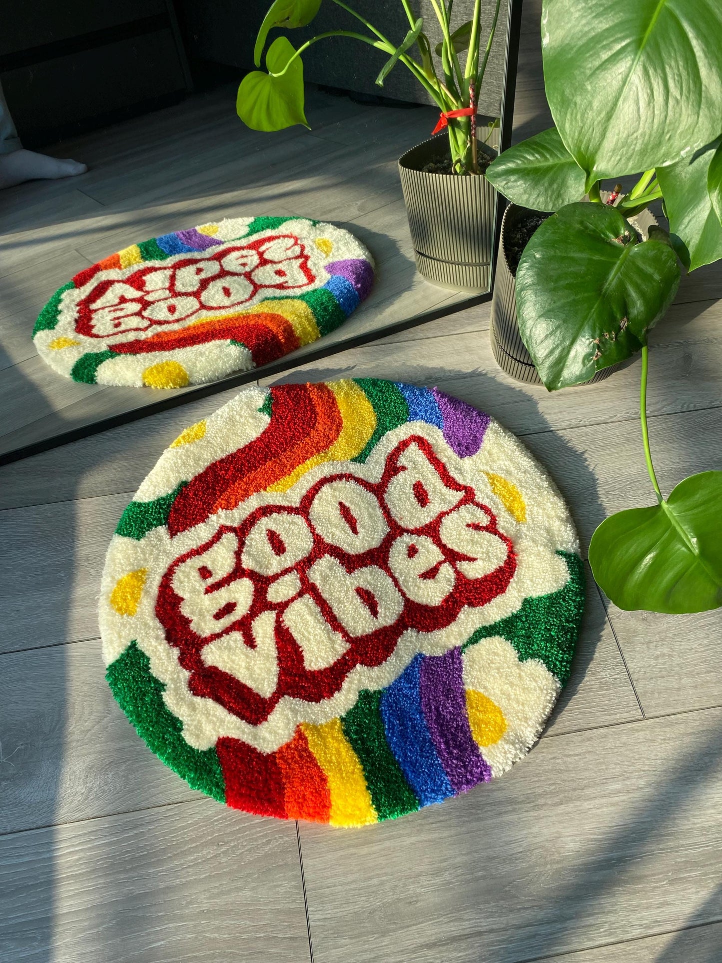 Retro 'Good Vibes' Texted Fluffy Handmade Tufted Rug