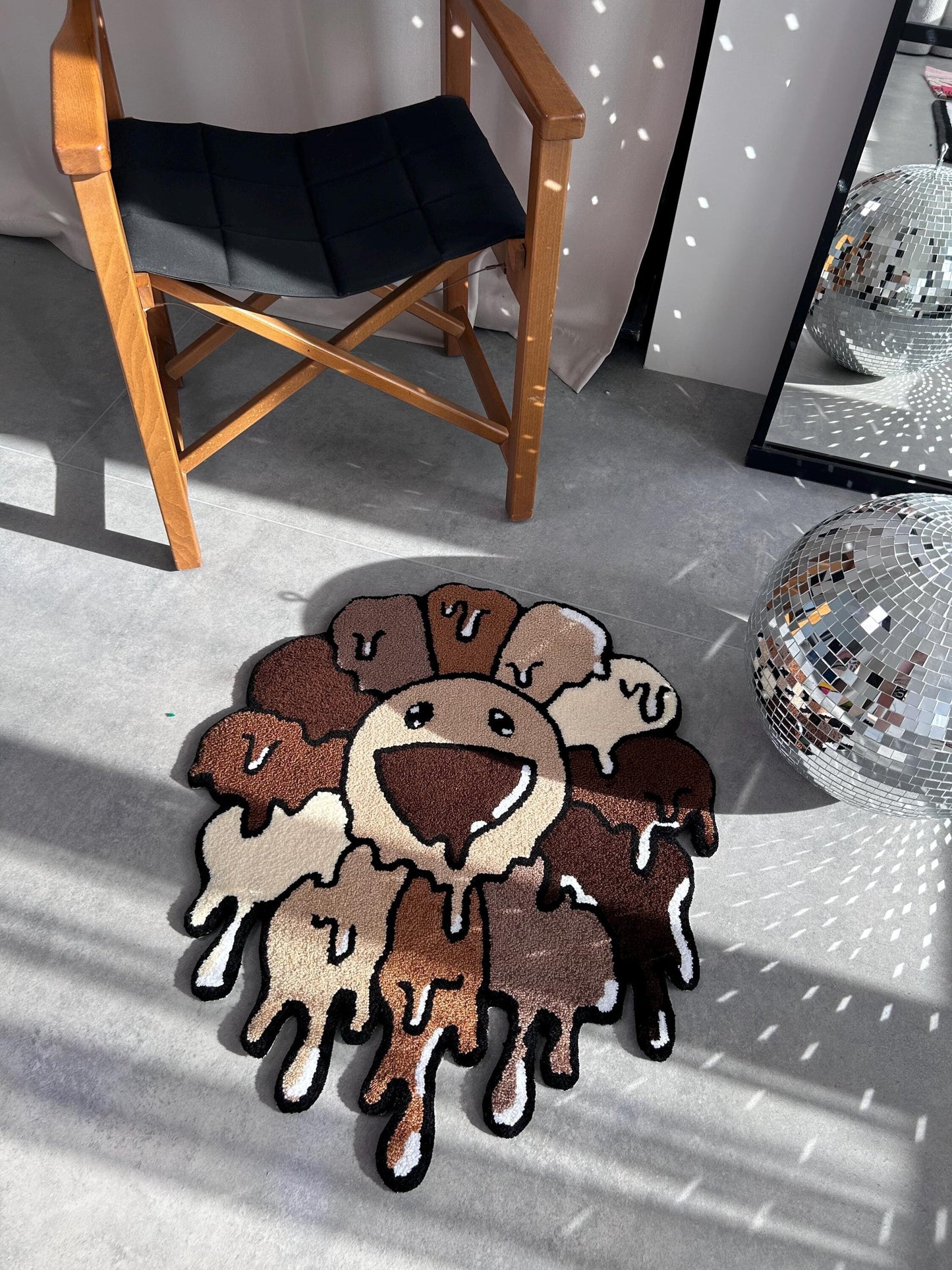 Tufted Flower Rug: Handmade Abstract Art, Home Decor