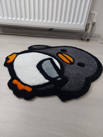 Cute Tufted Penguin Rug with Knife Design – Fun and Unique Handmade Floor Mat, Cartoon Penguin Bath Mat, Funny Kawaii Decor