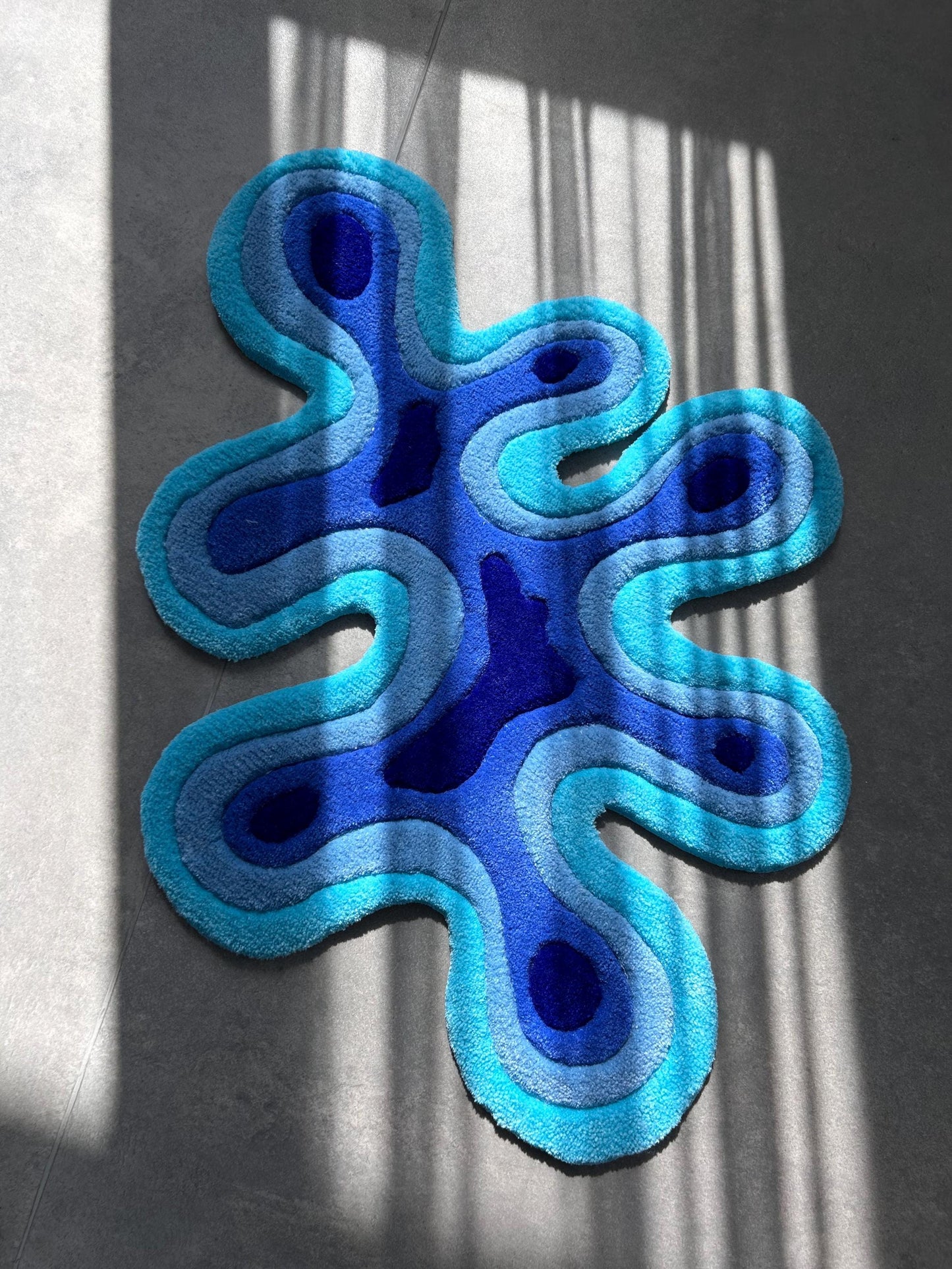 Handmade Tufted Abstract Rug: Custom Art Decor