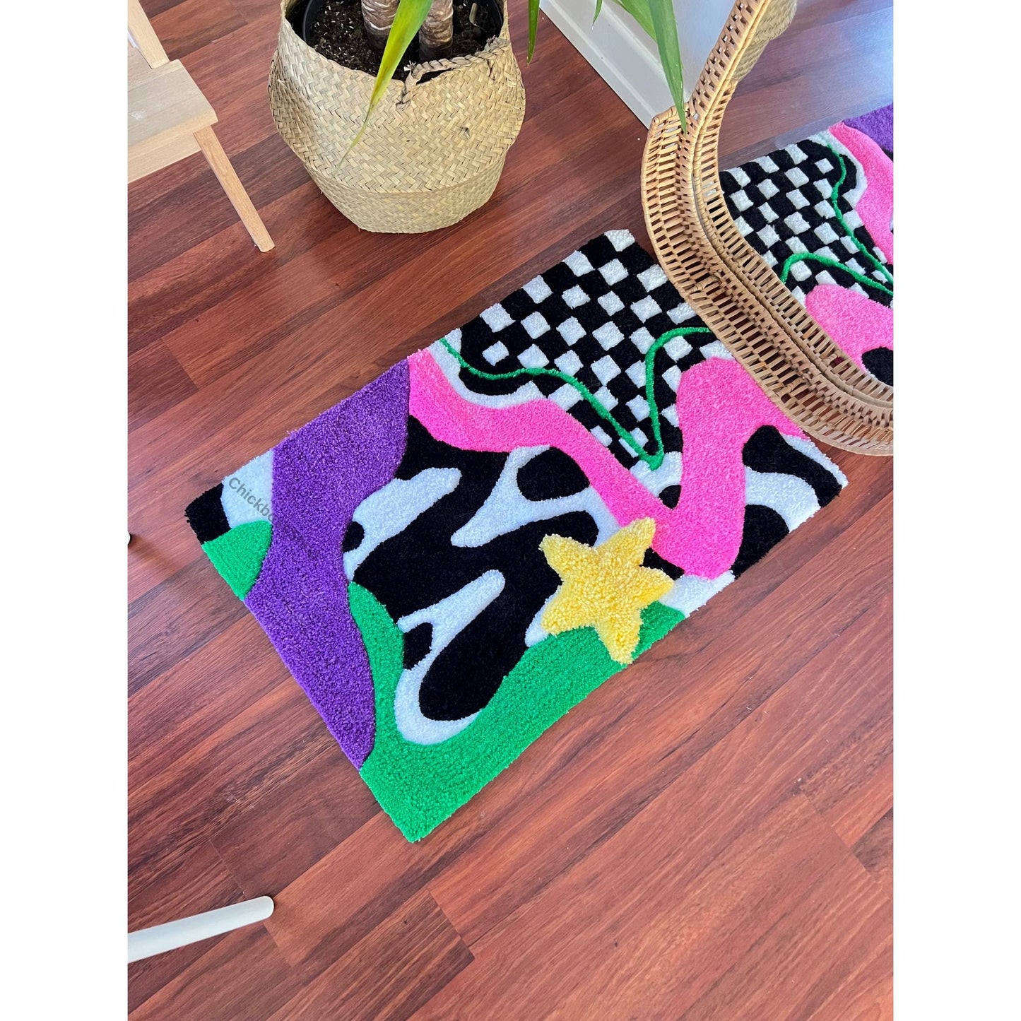 Abstract Checkered Tufted Rug: Colorful Wavy Handmade Decor