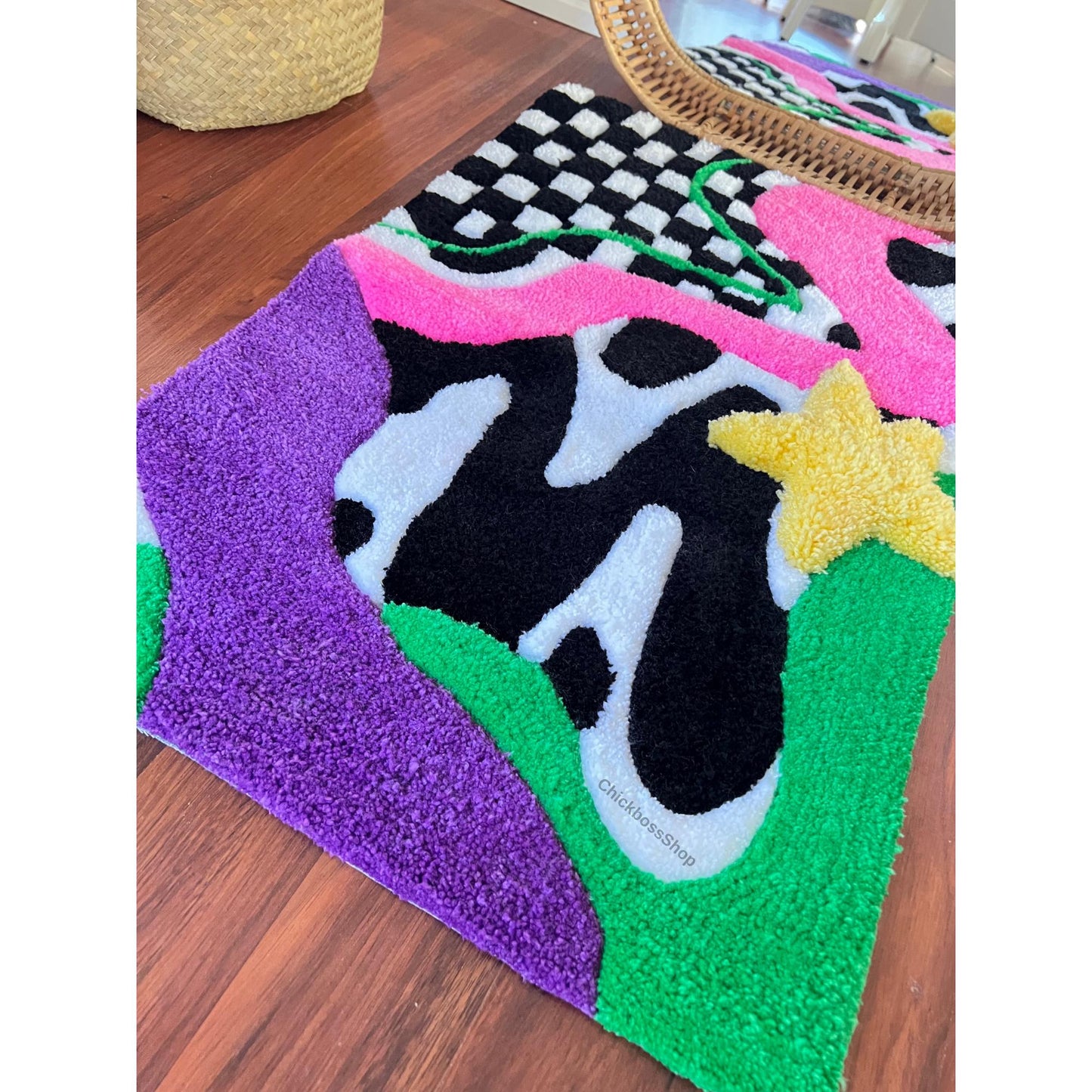 Abstract Checkered Tufted Rug: Colorful Wavy Handmade Decor