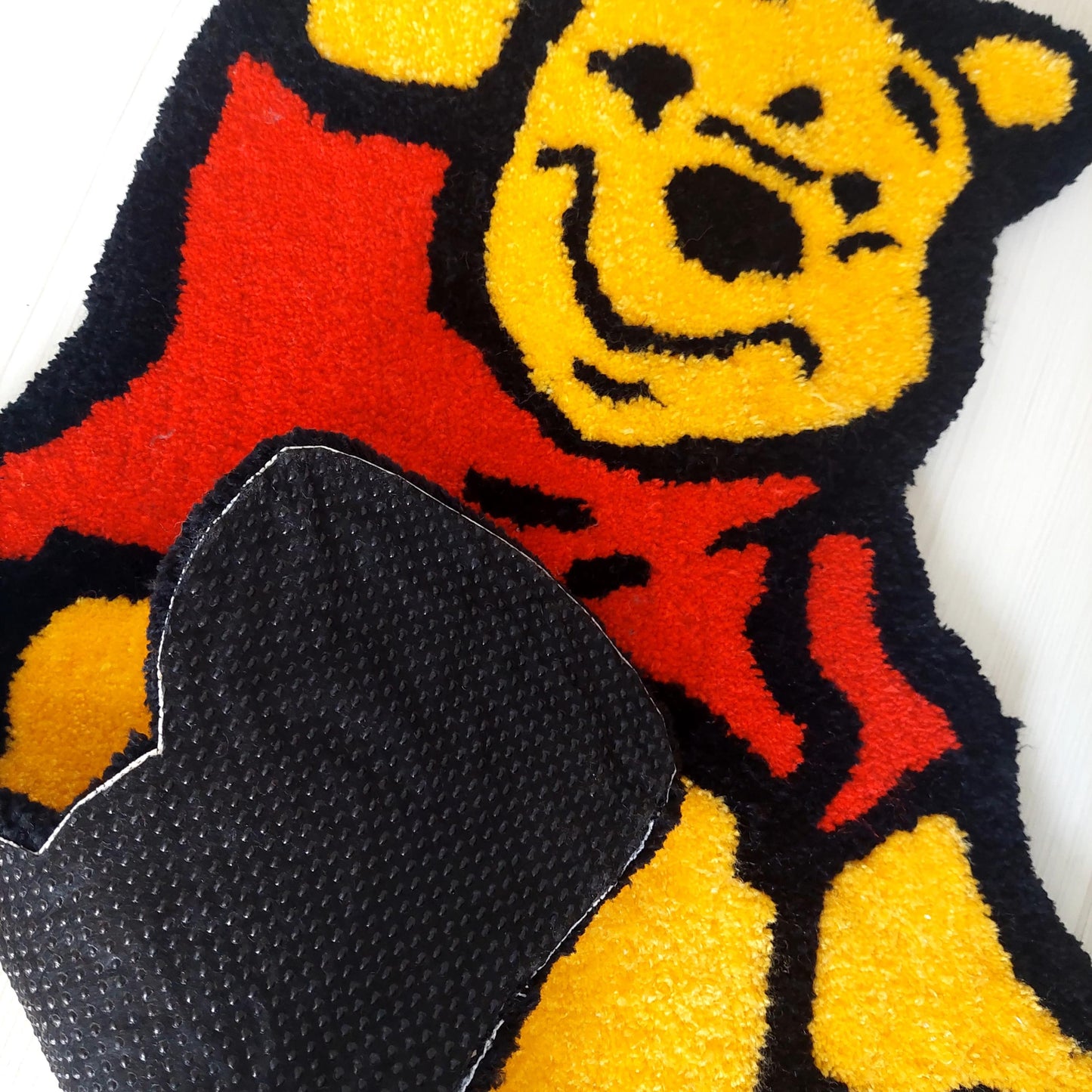Winnie Rug,Tufted Rug,Handmade Rug,Cartoon Rug,The Pooh Tufted Rug,Kids Room Rug,Cute Rug, Custom Rug,Area Rug,Gift For Kids,Baby Room Rug