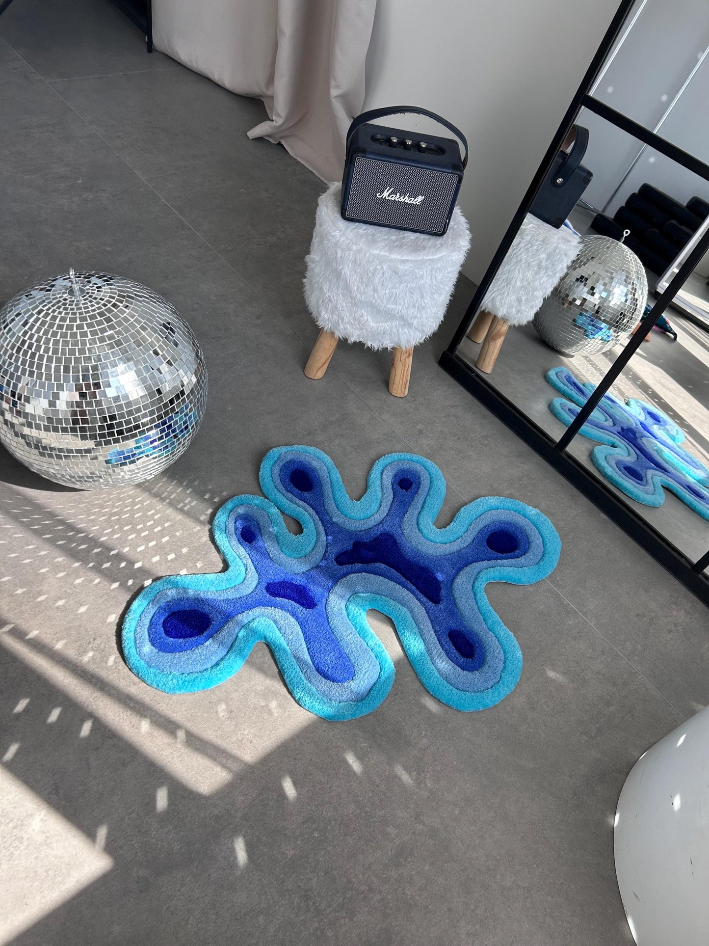 Handmade Tufted Abstract Rug: Custom Art Decor