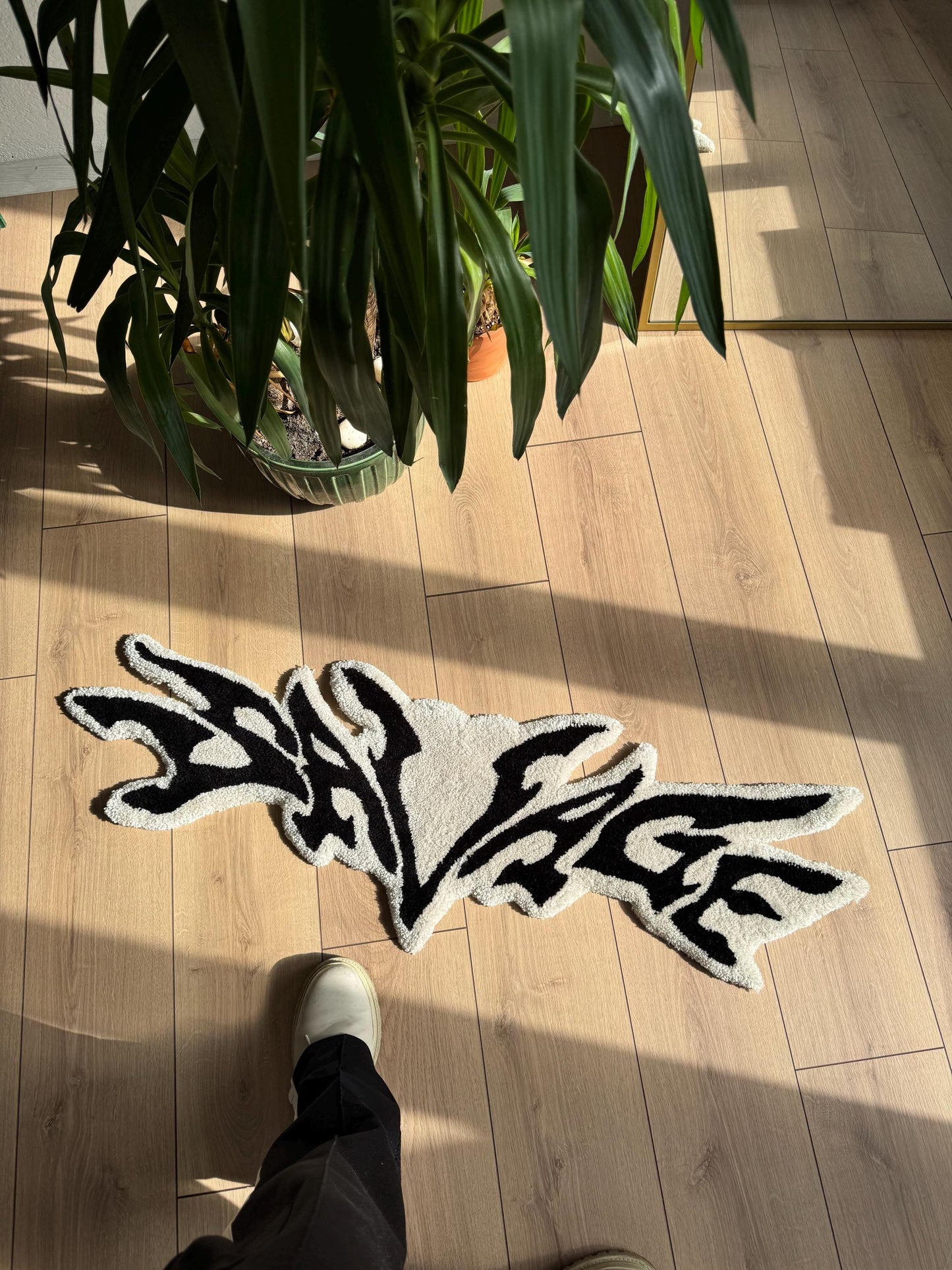 Savage Fluffy Handmade Tufted Rug, Gothic Beige Rug