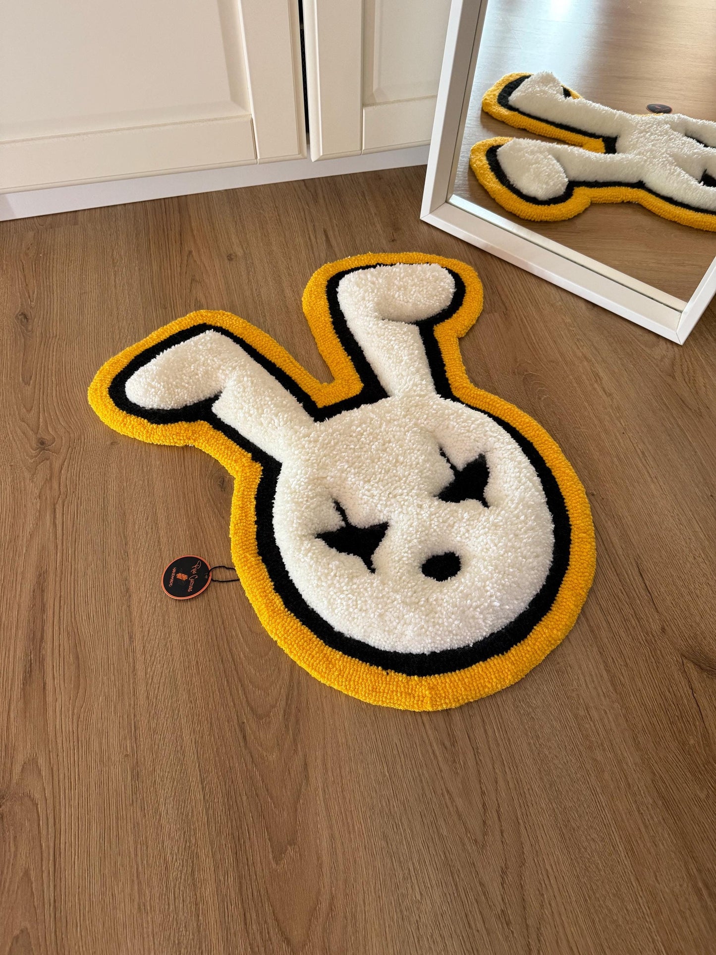 Handmade Tufted Bunny Rug – 3D Fluffy Rabbit Carpet, Cute Wall Art or Floor Mat, Funny Accent Decor (Bad Bunny Inspired)