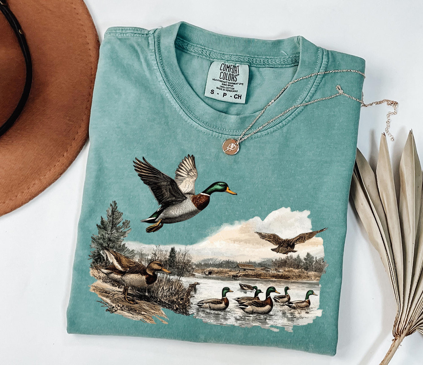 Comfort Colors ® Retro Mallard Ducks Shirt, Ducks Fall Sweatshirt, 90s Waterfowl Duck Hoodie, Retro Duck Shirt, Duck Hunting Crewneck