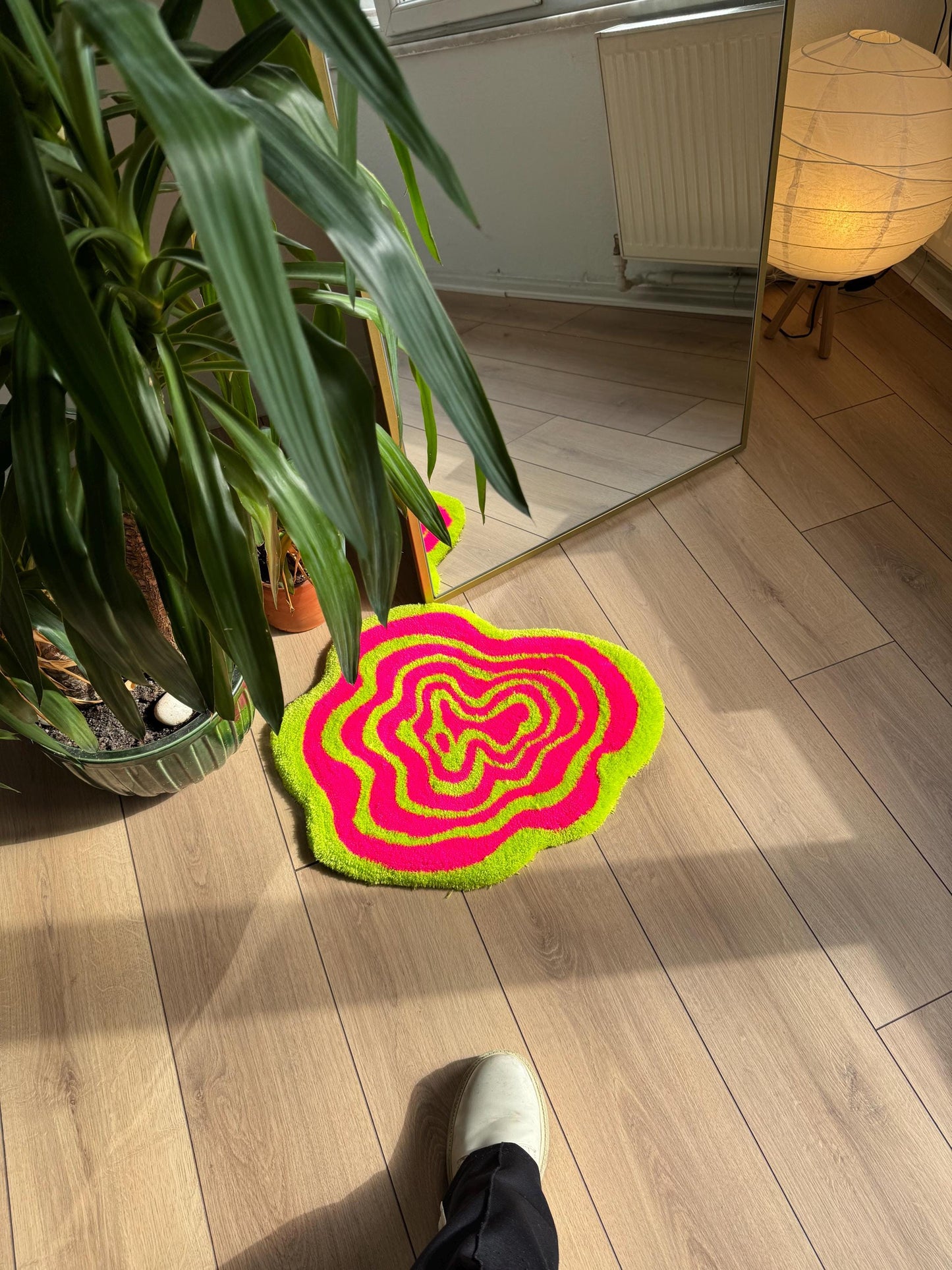 Illusion Rug - Mind-Bending Optical Illusion Carpet, Handmade Abstract Home Decor