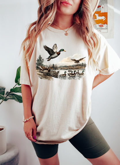 Ducks Fall Shirt, Retro Mallard Ducks Sweatshirt, 90s Waterfowl Duck Hoodie, Retro Duck Shirt, Wild Green Duck Lover TShirts, Duck Hunting