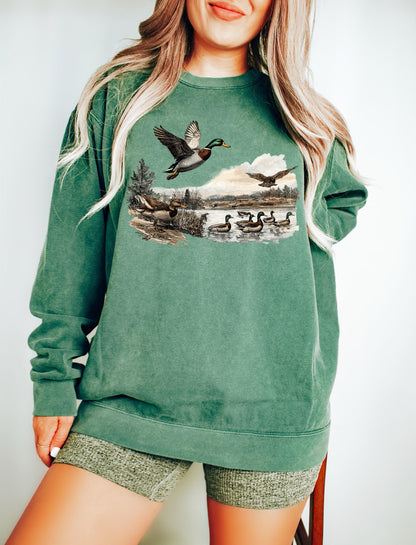 Comfort Colors ® Retro Mallard Ducks Shirt, Ducks Fall Sweatshirt, 90s Waterfowl Duck Hoodie, Retro Duck Shirt, Duck Hunting Crewneck