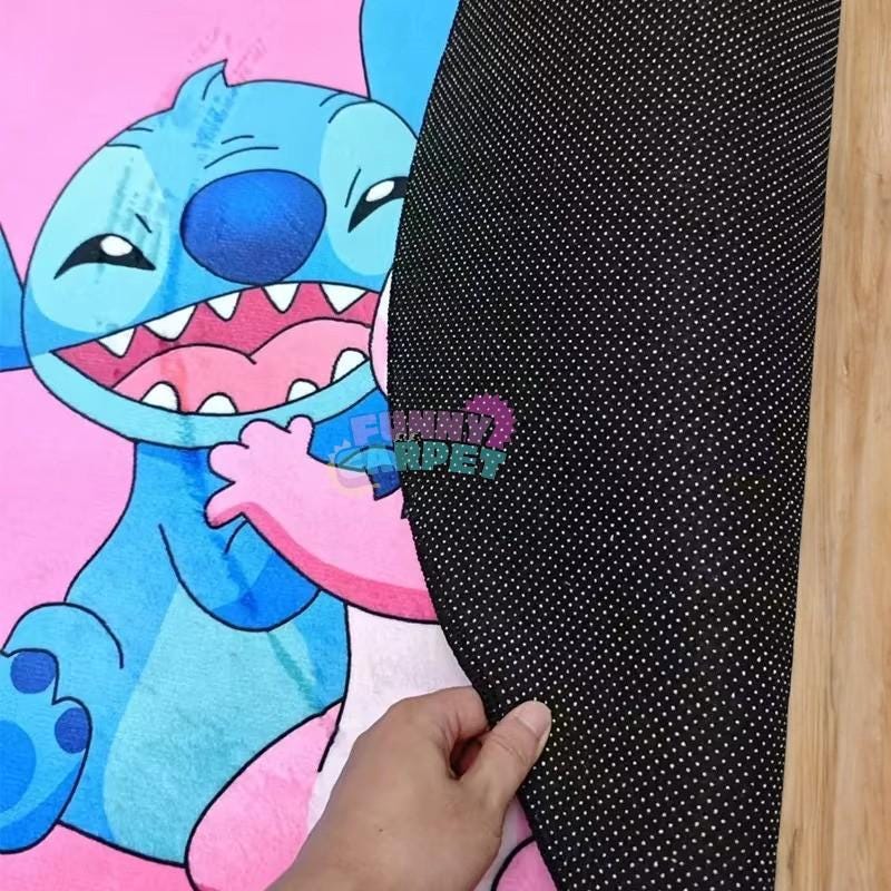 Cute Heart-Shaped Couple Rug – Cartoon Style Hug Design – Soft Anti-Slip Floor Mat – 5 Sizes