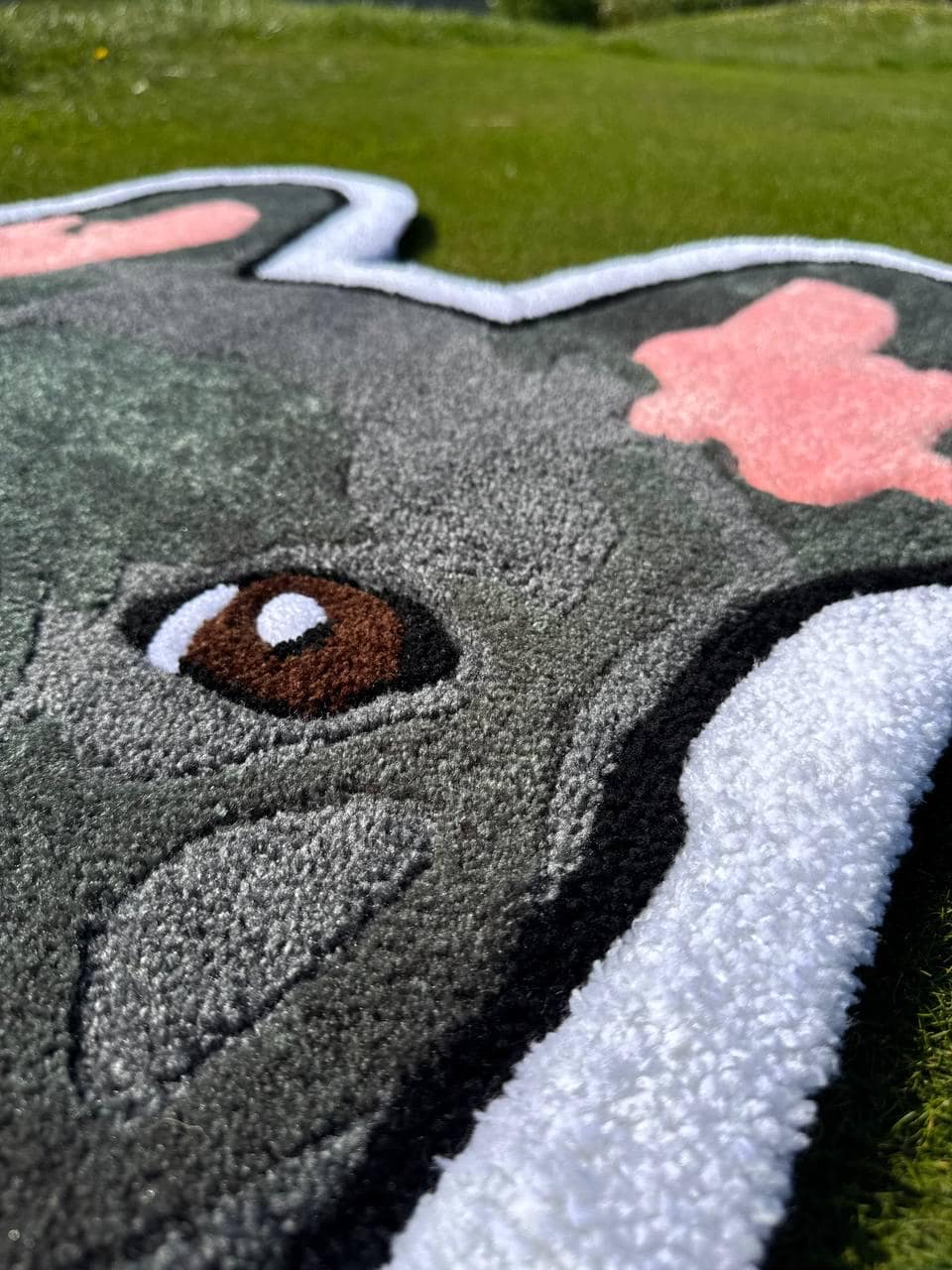 Custom French Bulldog Rug: Handmade Tufted Pet Portrait