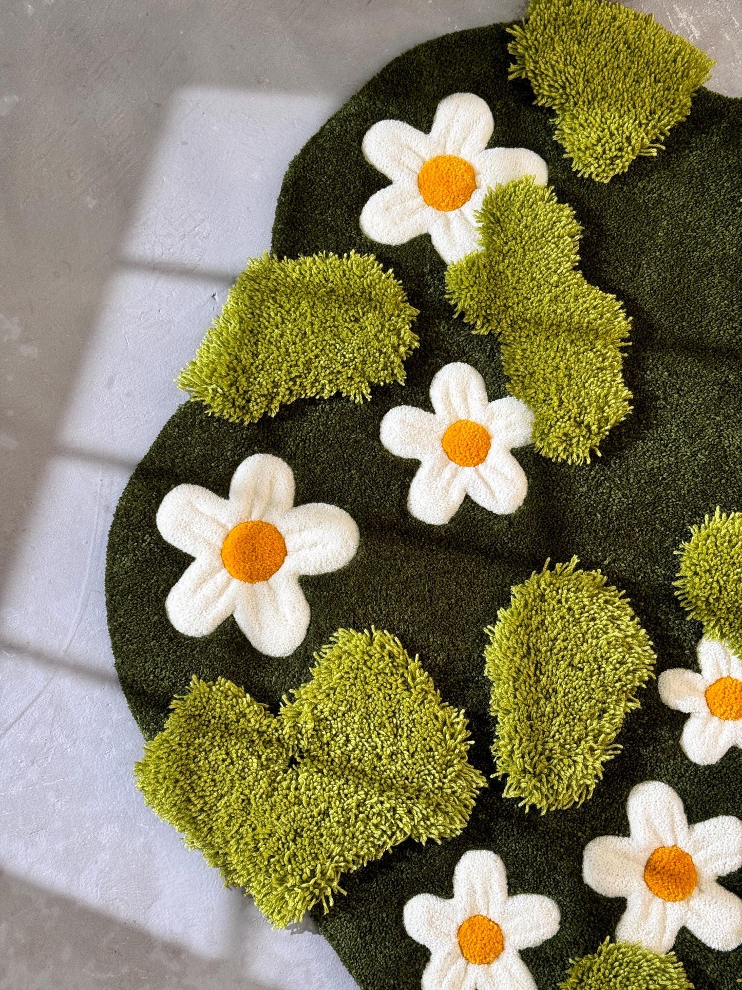 Daisy Moss Rug, 3D Moss Rug, Сhamomile Field rug, Grass Rug, Landscape rug, Area Rug, Gift for Her, 3D Moss Meadow Rug with Daisies