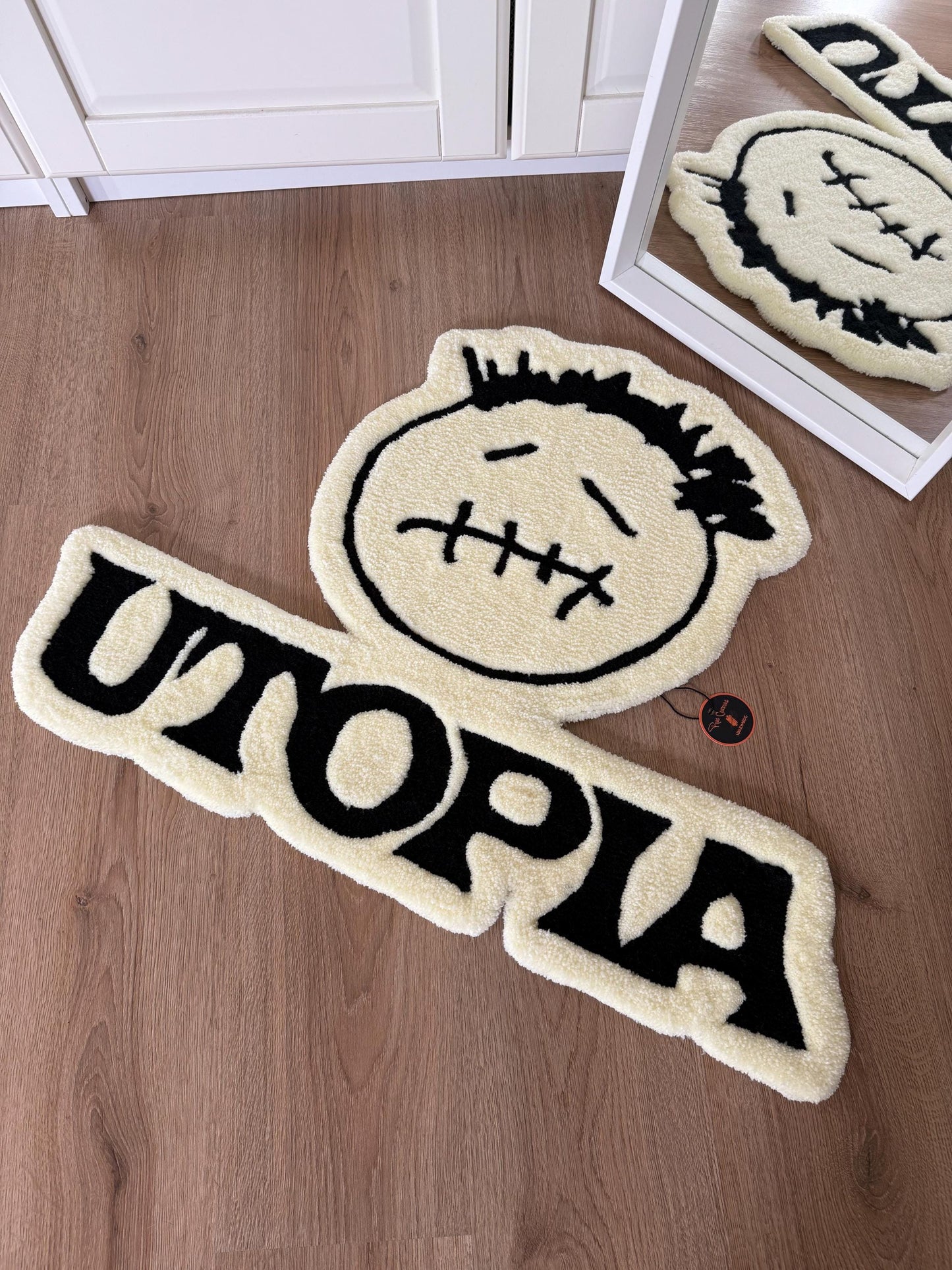 Handmade Tufted Music Rug – “Utopia” Inspired Album Cover Carpet, Soft Fluffy Accent Mat or Wall Decor (80x61 cm)