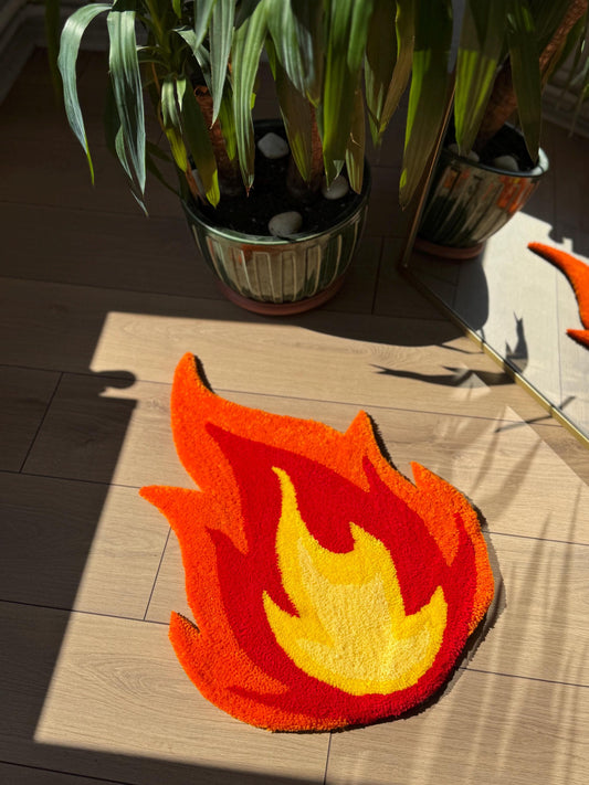 Vibrant Flame Rug – Handmade Tufted Fire Shaped Carpet – Bold Colorful Decor – Aesthetic Boho Rug – Cozy Floor Art