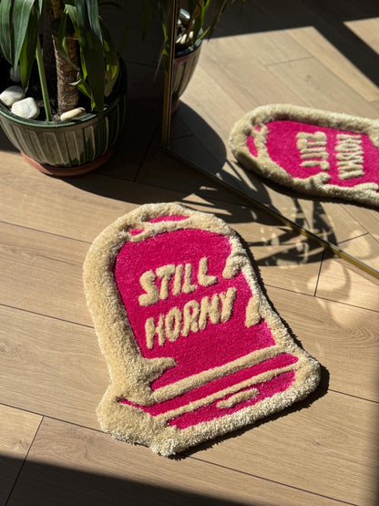 Still H0rny Tufted Rug – Funny Headstone Shaped Handmade Carpet – 3D Fluffy Graveyard Decor – Bold Statement Mat